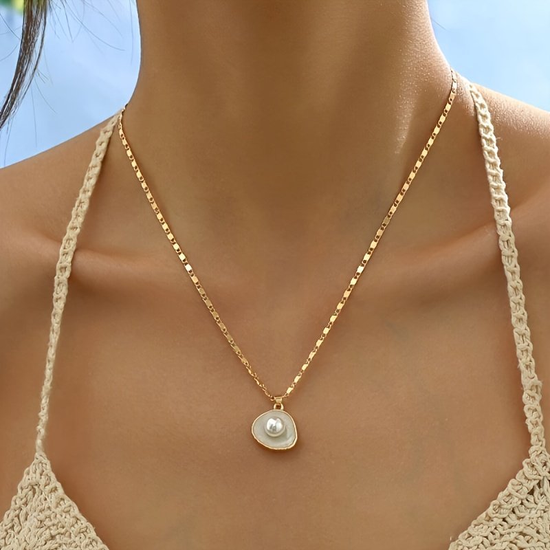 Baroque Vintage Pearl Necklace gold plated - Gold - necklace